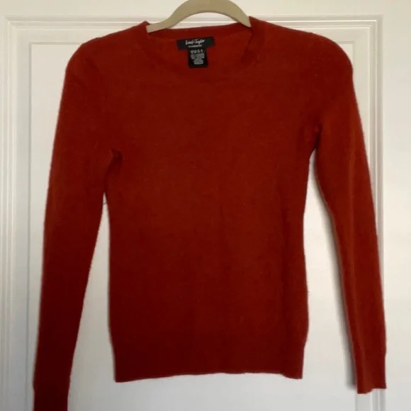 Cozy cashmere burnt orange Sweater - Picture 1 of 5